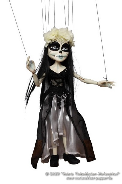 La Muerte Weiß marionette